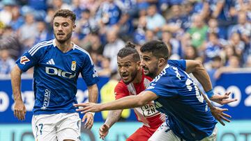 El defensa del Oviedo está demostrando un gran nivel defensivo y sabe sumar cuando toca en ataque. Fue uno de los más destacados de los de Javi Calleja.