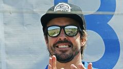 Alonso con sus gafas y su gorra Kimoa.