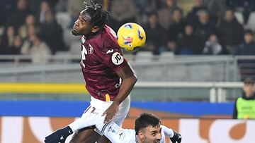 Duván Zapata fue titular en el Torino - Fiorentina.