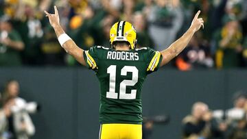 GREEN BAY, WI - SEPTEMBER 09: Aaron Rodgers #12 of the Green Bay Packers reacts after throwing a touchdown pass to Randall Cobb #18 during the fourth quarter of a game against the Chicago Bears at Lambeau Field on September 9, 2018 in Green Bay, Wisconsin.   Dylan Buell/Getty Images/AFP
 == FOR NEWSPAPERS, INTERNET, TELCOS &amp; TELEVISION USE ONLY ==