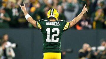 GREEN BAY, WI - SEPTEMBER 09: Aaron Rodgers #12 of the Green Bay Packers reacts after throwing a touchdown pass to Randall Cobb #18 during the fourth quarter of a game against the Chicago Bears at Lambeau Field on September 9, 2018 in Green Bay, Wisconsin. Dylan Buell/Getty Images/AFP
== FOR NEWSPAPERS, INTERNET, TELCOS & TELEVISION USE ONLY ==