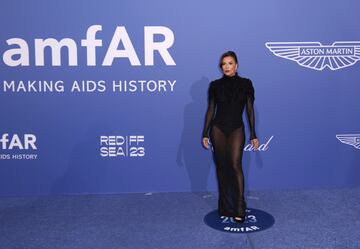 Eva Longoria durante la alfombra roja de la gala béfica amfAR celebrada en el Hotel du Cap-Eden-Roc.