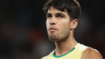 Carlos Alcaraz, contra Alexander Zverev en el Open de Australia.