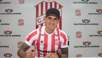 El chileno que se retiró hace un mes y hoy vuelve al fútbol: “Te queda pintada”