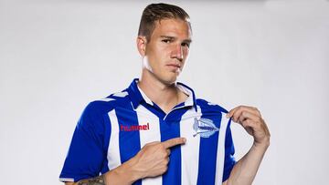 Nueva camiseta del Alavés.