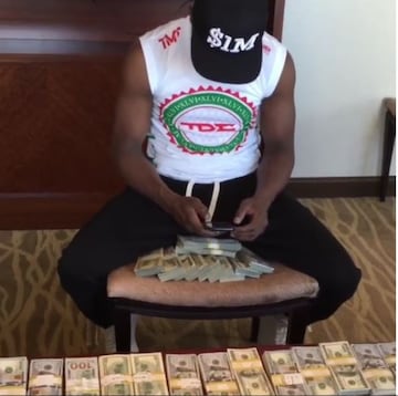 Además de coches, el mejor peleador libra por libra de la última década tiende a mostrar sus grandes ganancias en redes sociales. 