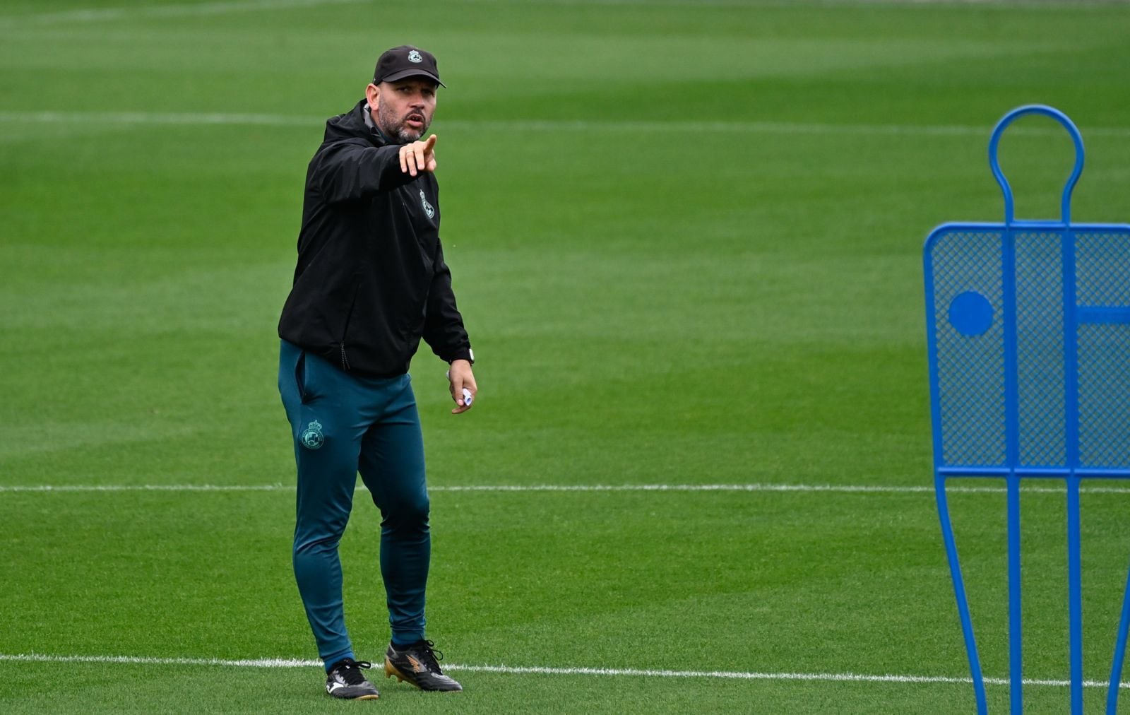 José Alberto reconoce que el playoff es el camino más factible para el ascenso del Racing.