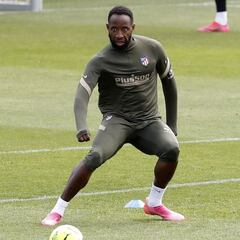 El Lyon desconfía del Atlético
por Dembélé y le baja el precio