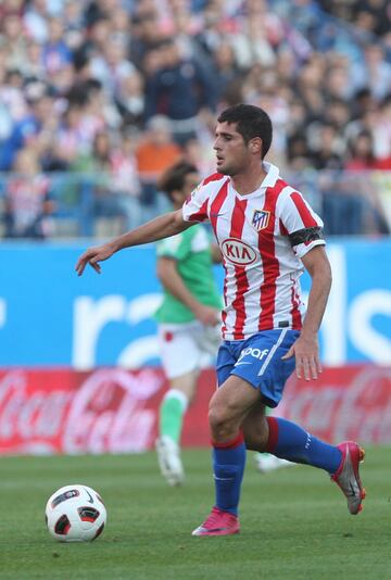 Jug¨® con el Atl¨¦tico de Madrid dos temporadas entre 2010 y 2012. Defendi¨® los colores del Osasuna desde 2016 hasta 2020.