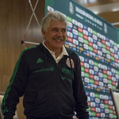 Tuca Ferretti would be “delighted” to take Mexico job