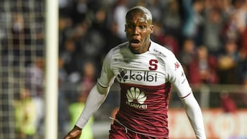 Herediano no pudo en la casa de Saprissa, y con goles de Jairo Arrieta y Rubilio Castillo, el cuadro local se llev&oacute; una importante victoria.