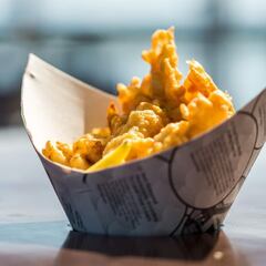 Los motivos por los que la guerra en Ucrania amenaza a 3.000 'fish and chips' en el Reino Unido