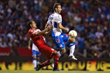Luis Gabriel Rey intentó buscar el arco rival