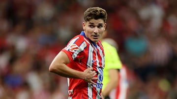 Soccer Football - LaLiga - Atletico Madrid v Girona - Civitas Metropolitano, Madrid, Spain - August 25, 2024 Atletico Madrid's Julian Alvarez reacts REUTERS/Isabel Infantes