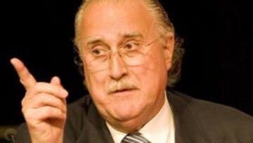 El alcalde de Bilbao cree "obsceno" pedir 5,5 millones por renovar