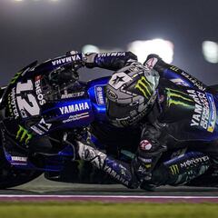 Maverick lidera y Márquez ‘le roba’ una Honda a Nakagami