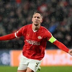 El PSV vuelve a ganar en Champions ocho años después