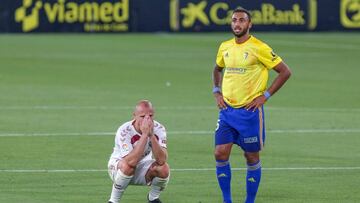 1x1 del Cádiz: un penalti por mano de Bodiger deja a los amarillos sin campeonato.