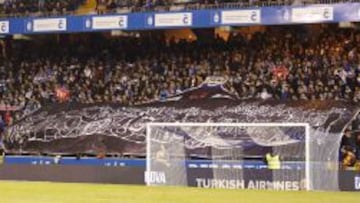 Los Riazor Blues muestran una pancarta en memoria de Jimmy durante un partido en Riazor.