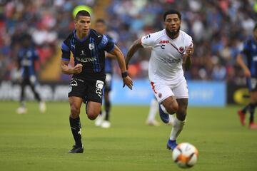 Tras caer 2-1 con Querétaro, los Tiburones Rojos continúan con cero puntos y sólo aspiran a tres unidades en el Clausura 2019, por lo que se convirtieron en el peor equipo en la historia de la Liga MX, superando lo hecho por el Atlético Potosino (4 pts) en 1985.