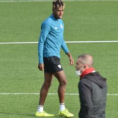 Nico Williams acerca el salto