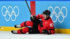 Why isn’t Sidney Crosby playing for Canada against Finland in the Winter Olympics 2026 men’s hockey semifinal?