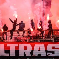 Comunicado de los ultras del PSG: “El despreciable Barcelona, apoyado por los árbitros...”