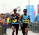 Bekele sorprende a Mo Farah en el medio maratón de Newcastle