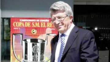 Cerezo garantiza al Kun y a De Gea pero no a Quique