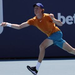 Día de retiradas: Cerúndolo pasa por la del favorito Sinner