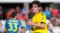 Giovanni Reyna, hijo del hist&oacute;rico jugador seleccionado de USA, Claudio Reyna, hizo su debut en la Bundesliga con el Dortmund al ingresar de cambio ante el Augsburg.