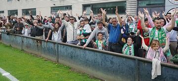 Racinguistas de todas las edades dieron el apoyo a los jugadores en el último entrenamiento de la semana.