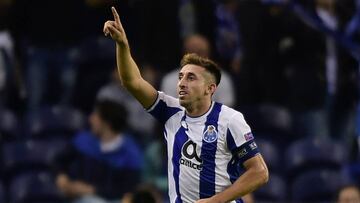 Héctor Herrera se despide de liga portuguesa con golazo de tijera