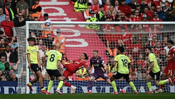 Nunca falla: Luis Díaz al rescate del Liverpool con este jugadón en el 1-1 de Darwin