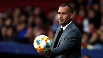 FILED - 22 March 2019, Spain, Madrid: Venezuela coach Rafael Dudamel pictured during the International friendly soccer match between Argentina and Venezuela at Wanda Metropolitano Stadium. Dudamel has resigned as coach of the Venezuela national football t