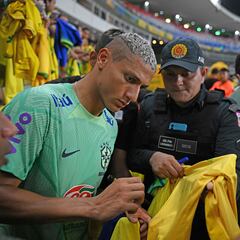 Richarlison explica su angustia: “Sólo tenían los ojos puestos en mí por el dinero...”