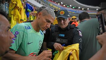 Richarlison explica su angustia: “Sólo tenían los ojos puestos en mí por el dinero...”