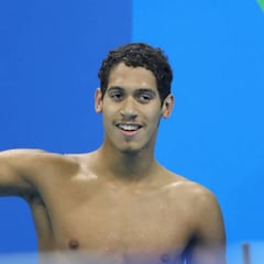 Récord de España del relevo y debut para Hugo González