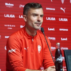 Albés: “Volvemos a El Molinón para dar la versión que somos”