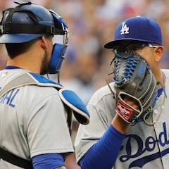 El casillero de Julio Urías en el clubhouse tiene nuevo dueño