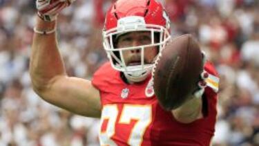 Travis Kelce el TE de Kansas City Chiefs sigue siendo un seguro de vida para su equipo