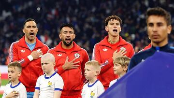 “La oferta de Colo Colo fue insuficiente; él sabe que si tiene que ir a Dubái, va a ir”