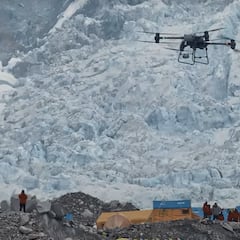 Primera entrega y recogida con dron en el Everest