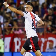 Borré y Juanfer Quintero, figuras en triunfo de River ante Newell's