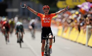 Considerada una de las mejores ciclistas de todos los tiempos, Marianne Vos del equipo Jumbo-Visma, es una de las claras favoritas al título. Ha sido Bicampeona Olímpica (Pekín 2008 y Londres 2012), tres veces Campeona Mundial en ruta (2006, 2012 y 2013), Bicampeona Mundial en pista (2008 y 2011), así como ocho veces Campeona del Mundo de Ciclocross (2006, 2009, 2010, 2011, 2012, 2013, 2014 y 2022), tres veces Campeona del Giro de Italia (2011, 2012 y 2012) y cinco de la de la Flecha Valona (2007, 2008, 2009, 2011 y 2013).