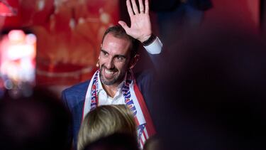 04/04/24 HOMENAJE A GODIN EN EL ESTADIO METROPOLITANO ATLETICO DE MADRID