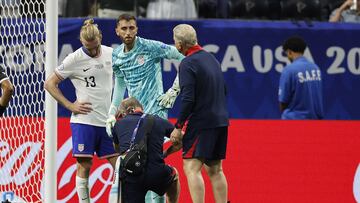 Matt Turner no hizo el entrenamiento completo con USMNT