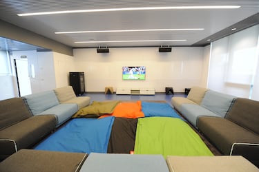 Vista general del salón de la residencia para jugadores juveniles.