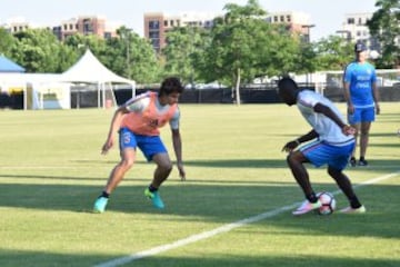 Fuerte calor acompaña trabajo de la Selección Colombia