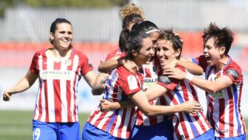 El Atlético celebra el gol de Sonia, que abre el marcador ante el Granadilla Tenerife.